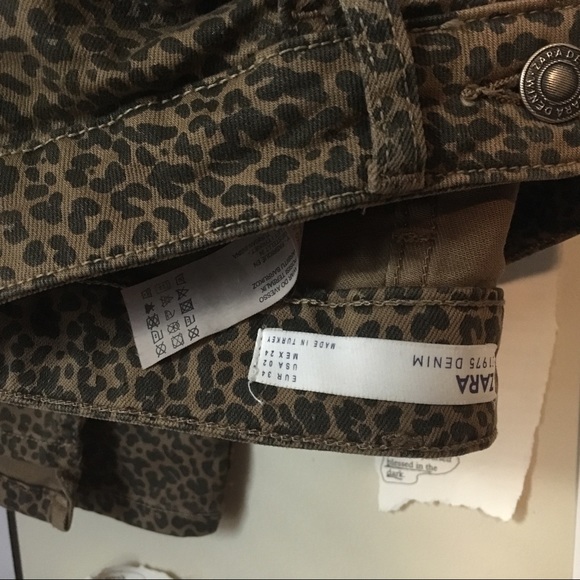 Leopard Print Skinny Jeans - Picture 2 of 6